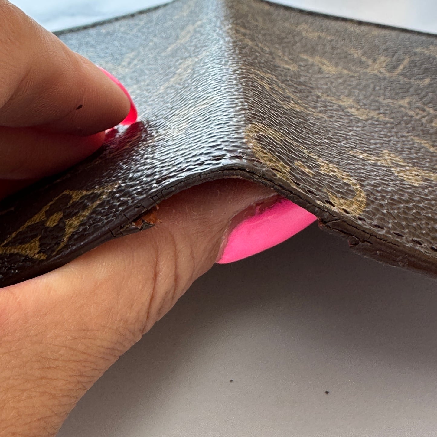 Bifold Checkbook