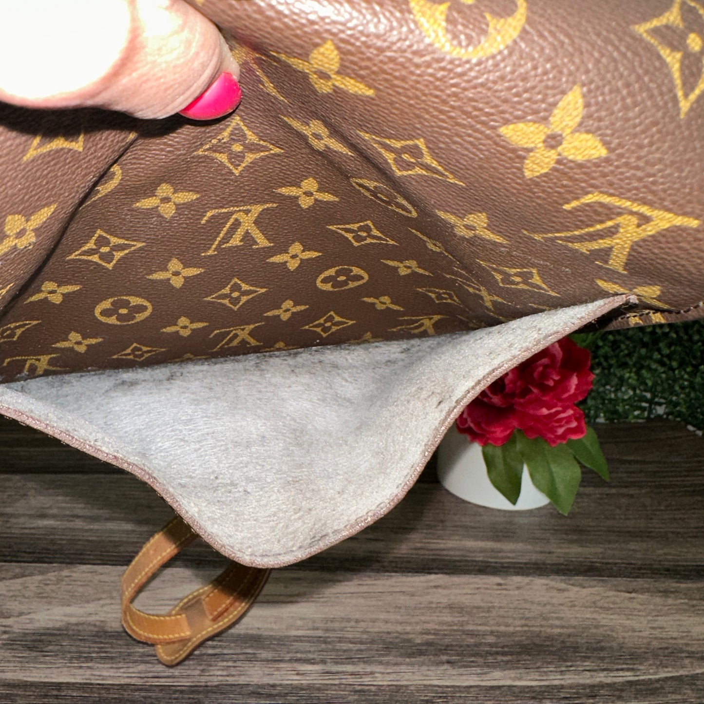 Louis Vuitton Saint Cloud GM