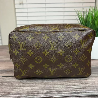 Louis Vuitton Trousse 23 Cosmetic Pouch