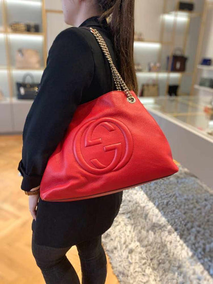 GG Medium Soho Double Chain Pebbled Leather Red
