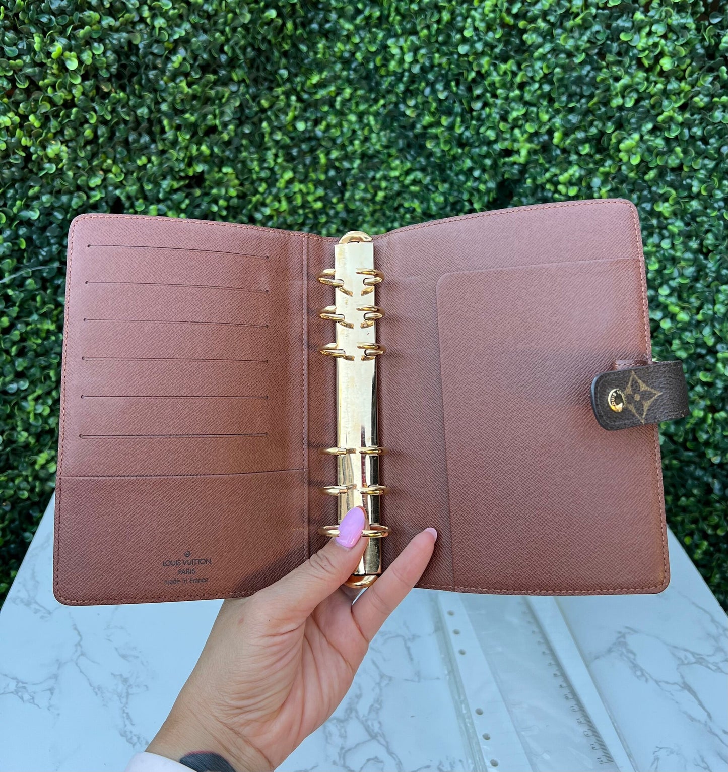 Authentic Preowned  LV Medium Ring Agenda MM