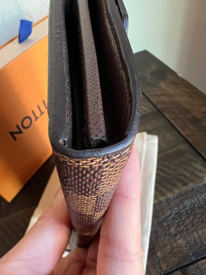 Sarah Wallet Damier Ebene Canvas