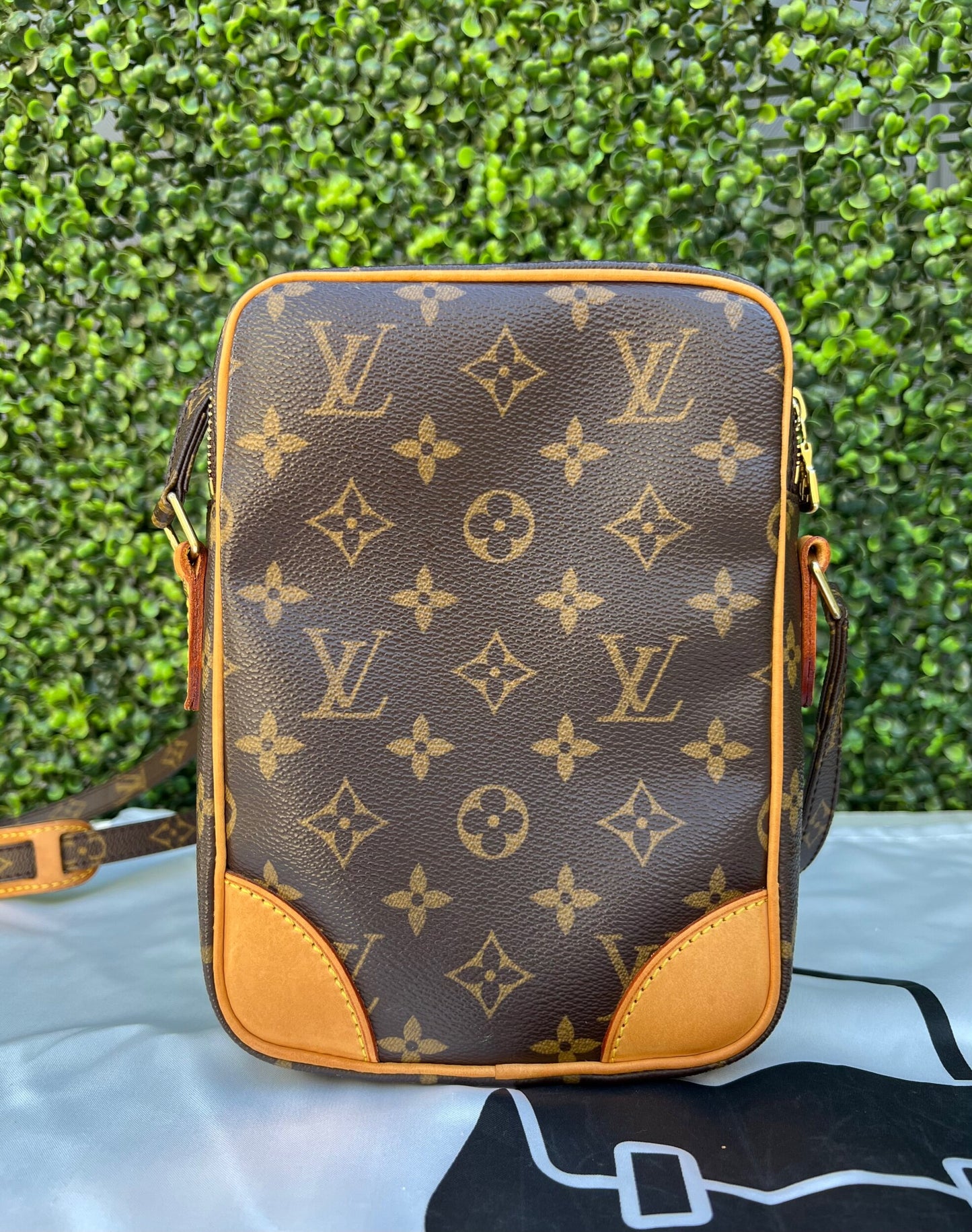 Authentic Preowned Louis Vuitton Danube PM Bag
