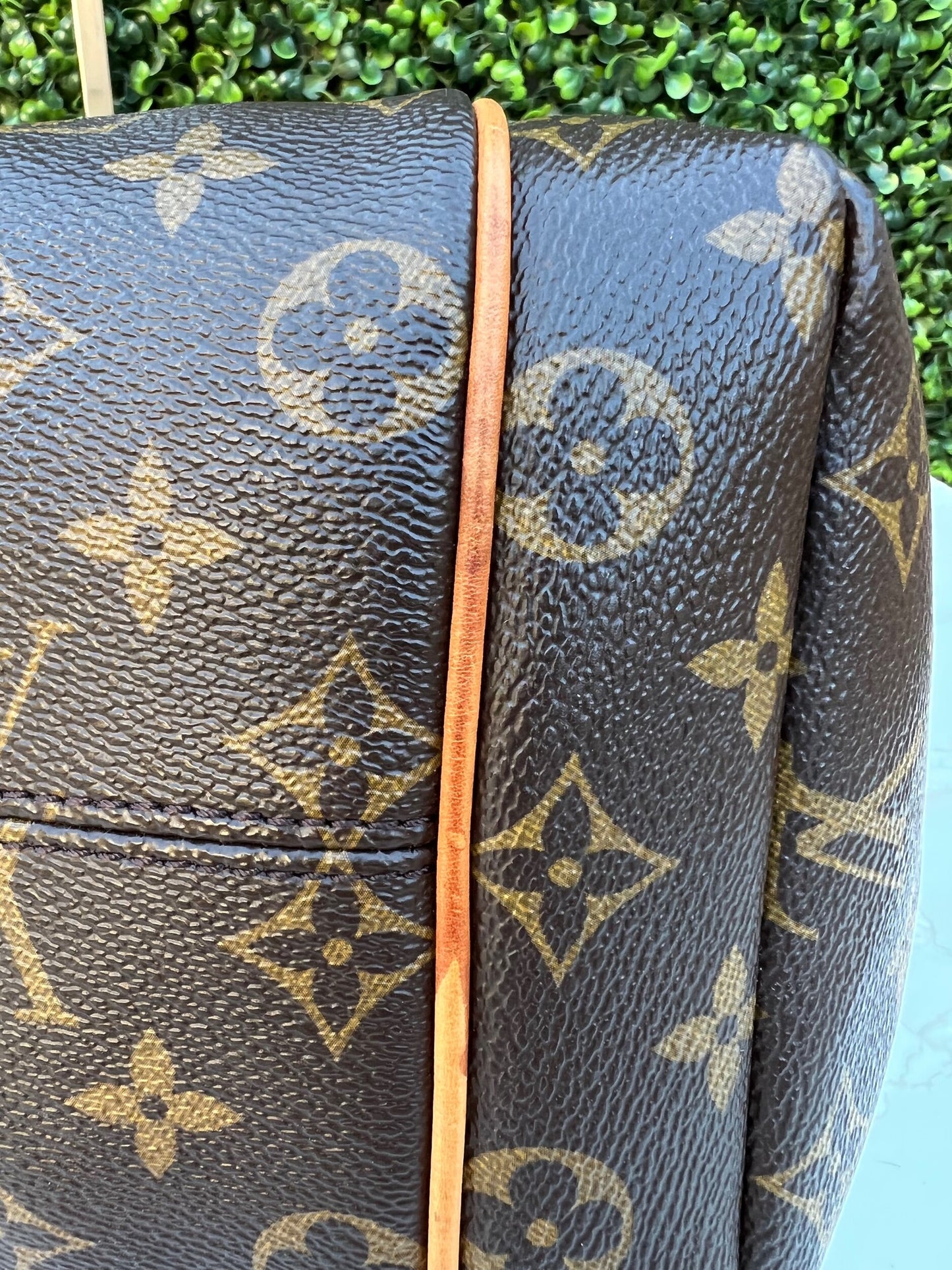 Authentic LV Monogram Totally MM Tote