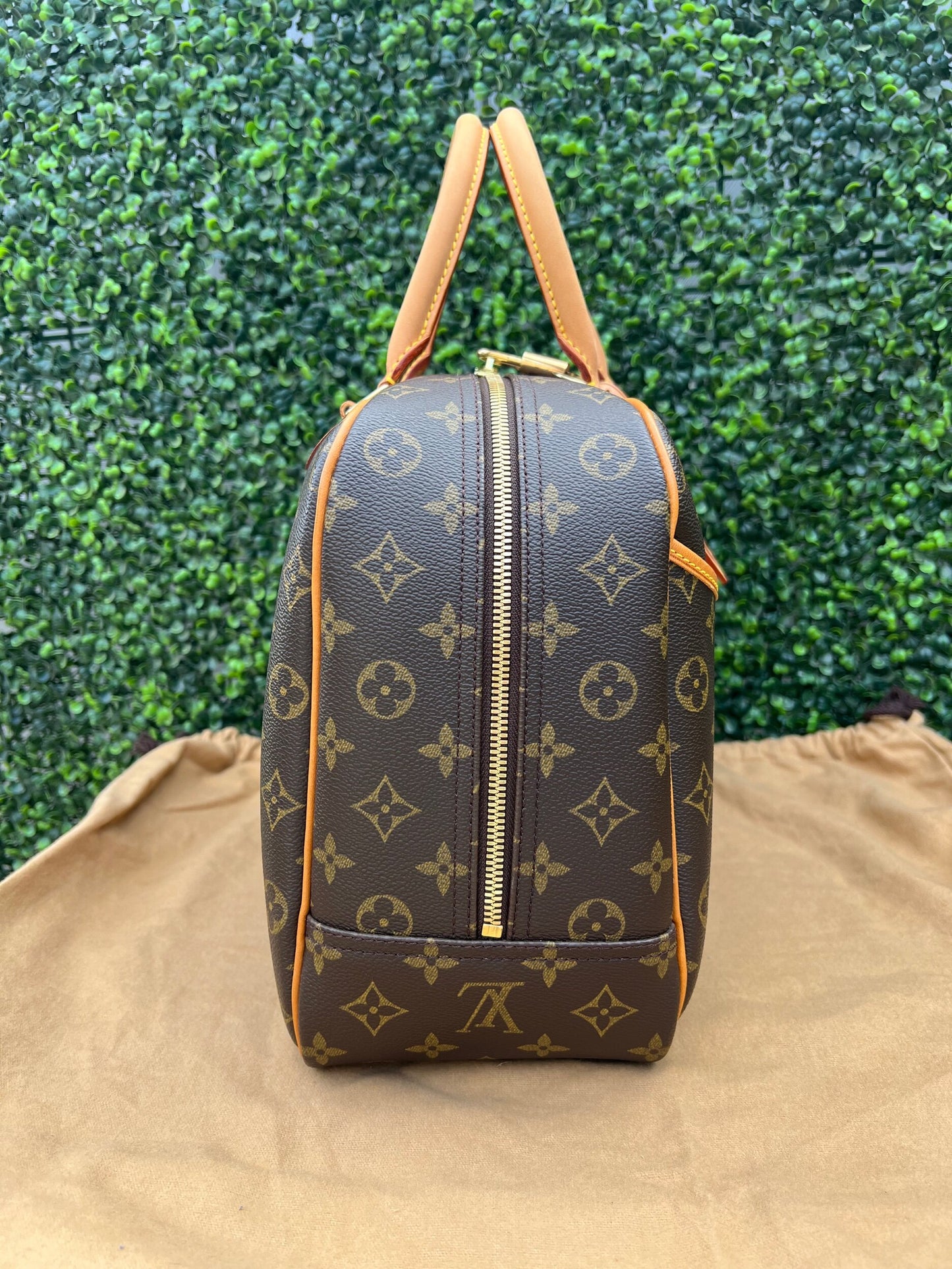 Authentic Preowned Louis Vuitton Deauville Bag