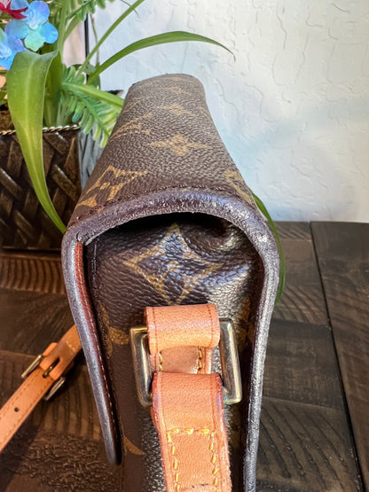 Vintage Saint Cloud MM Crossbody Bag
