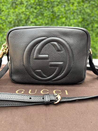 Soho Disco Pebbled Leather Crossbody Bag in Black