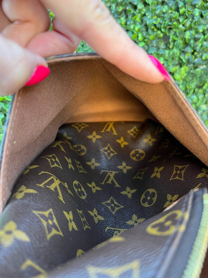 Authentic LV Monogram Totally MM Tote
