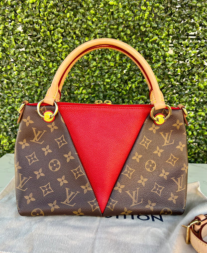 V Tote BB Cerise Leather Moogram Canvas