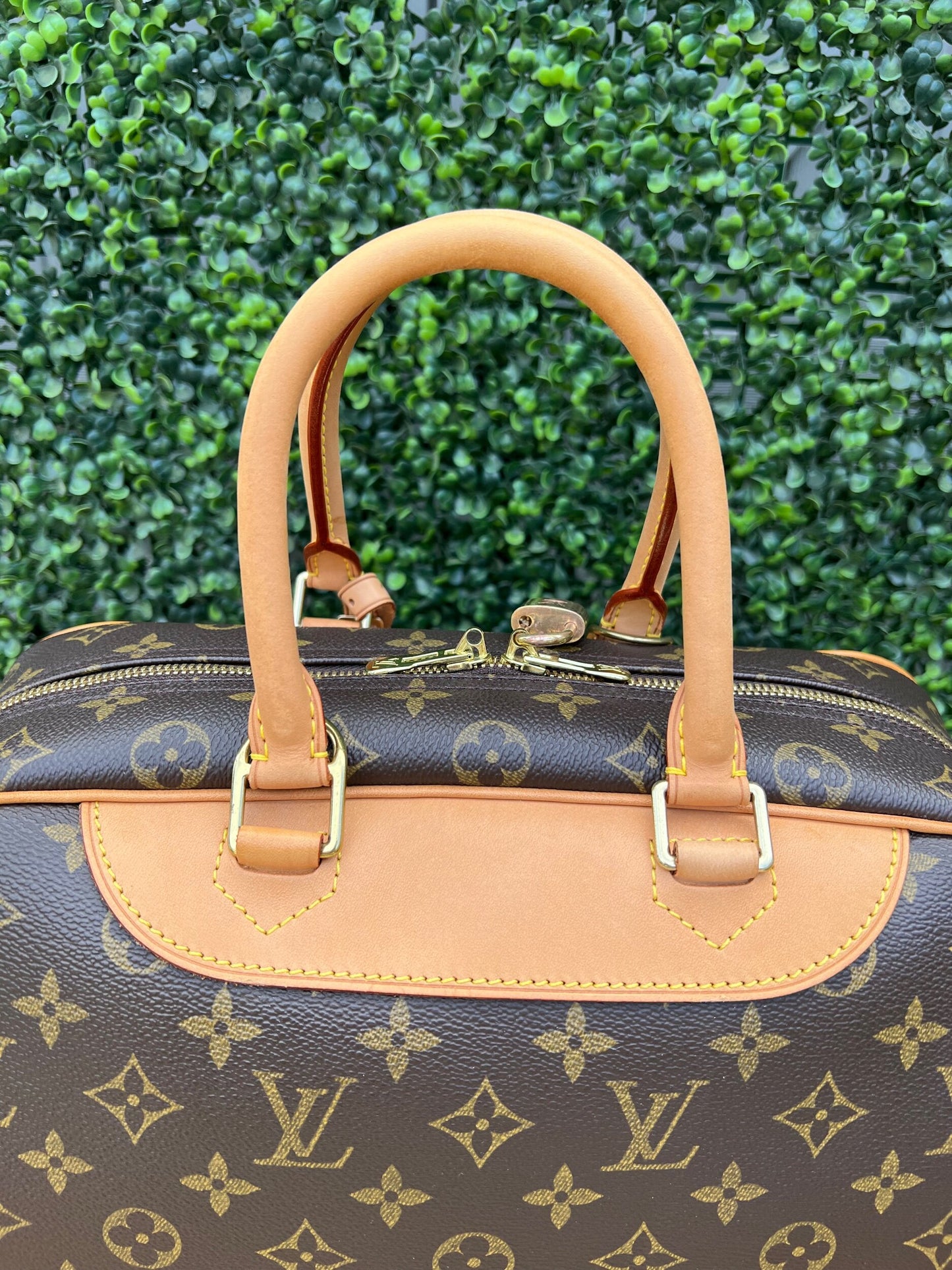 Authentic Preowned Louis Vuitton Deauville Bag