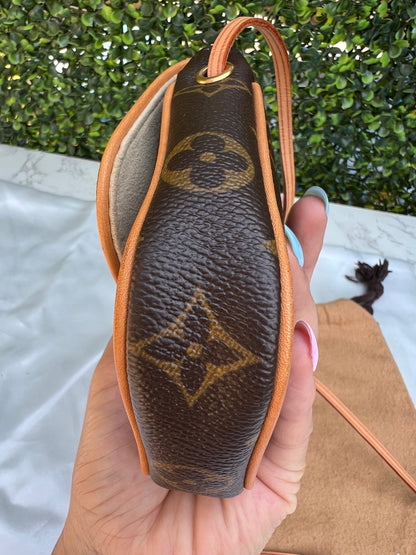 Authentic Preowned Louis Vuitton Monogram Canvas Cancun Pochette Bag.