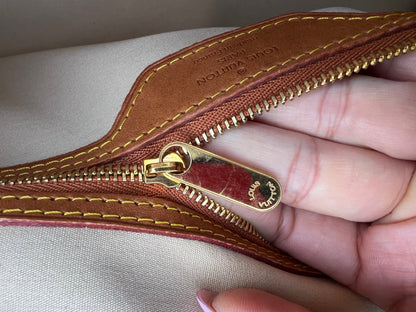 Limited Edition Gold Dentelle Batignolles