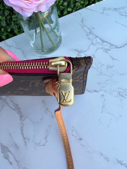 Neverfull MM/GM Pochette/Pouch Monogram in Pivoine