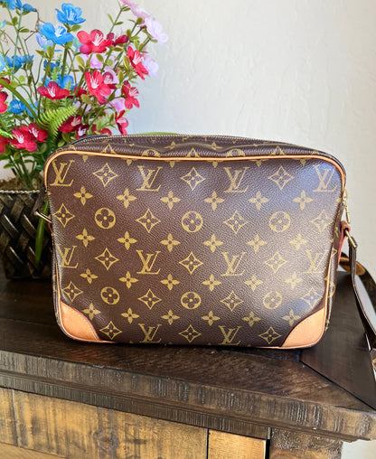 Nile Crossbody Bag Monogram Canvas