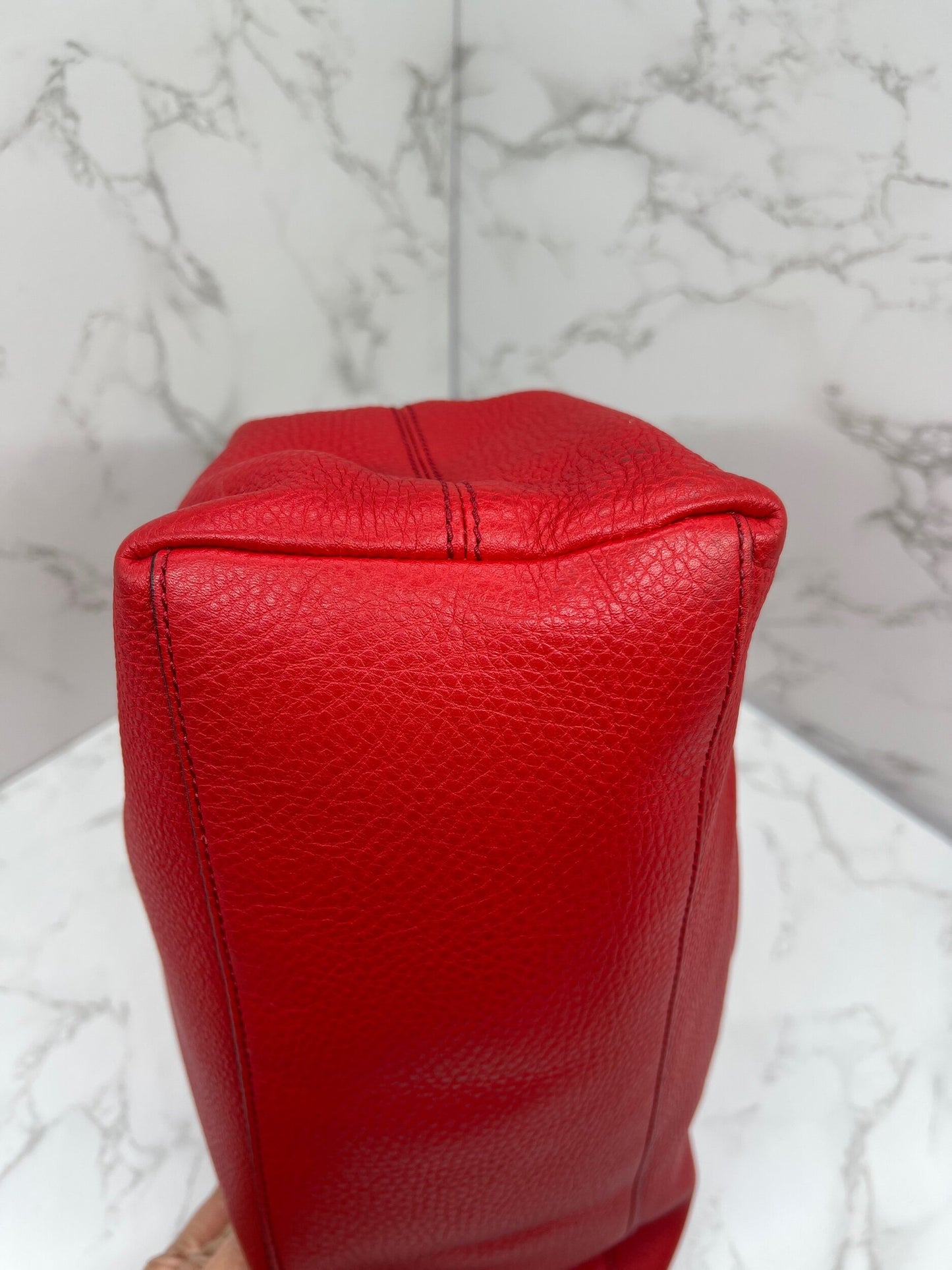 GG Medium Soho Double Chain Pebbled Leather Red