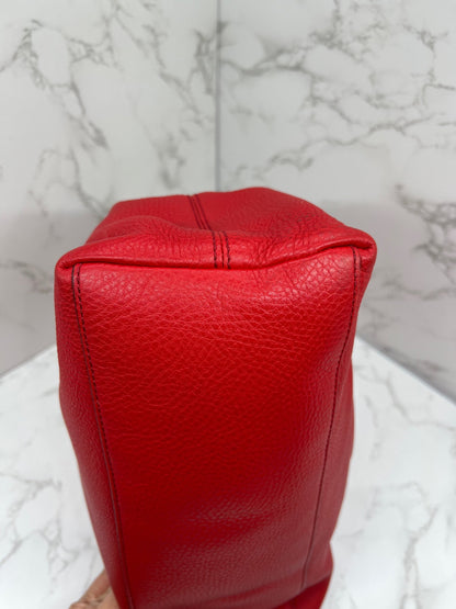 GG Medium Soho Double Chain Pebbled Leather Red