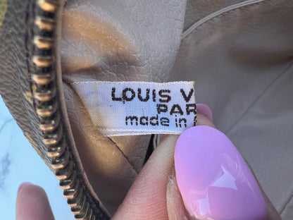Authentic Preowned LV Monogram Trousse Toilette 23