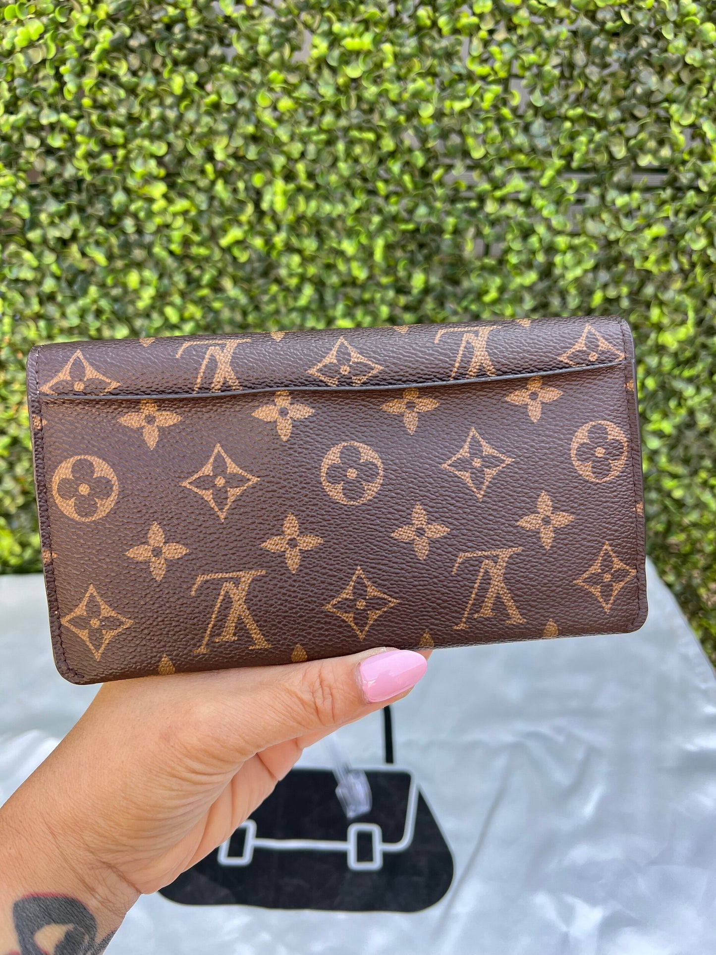 Authentic Preowned Louis Vuitton Jeanne Wallet Monogram Canvas Rose Ballerine with Card Case & Zip Pouch Inserts