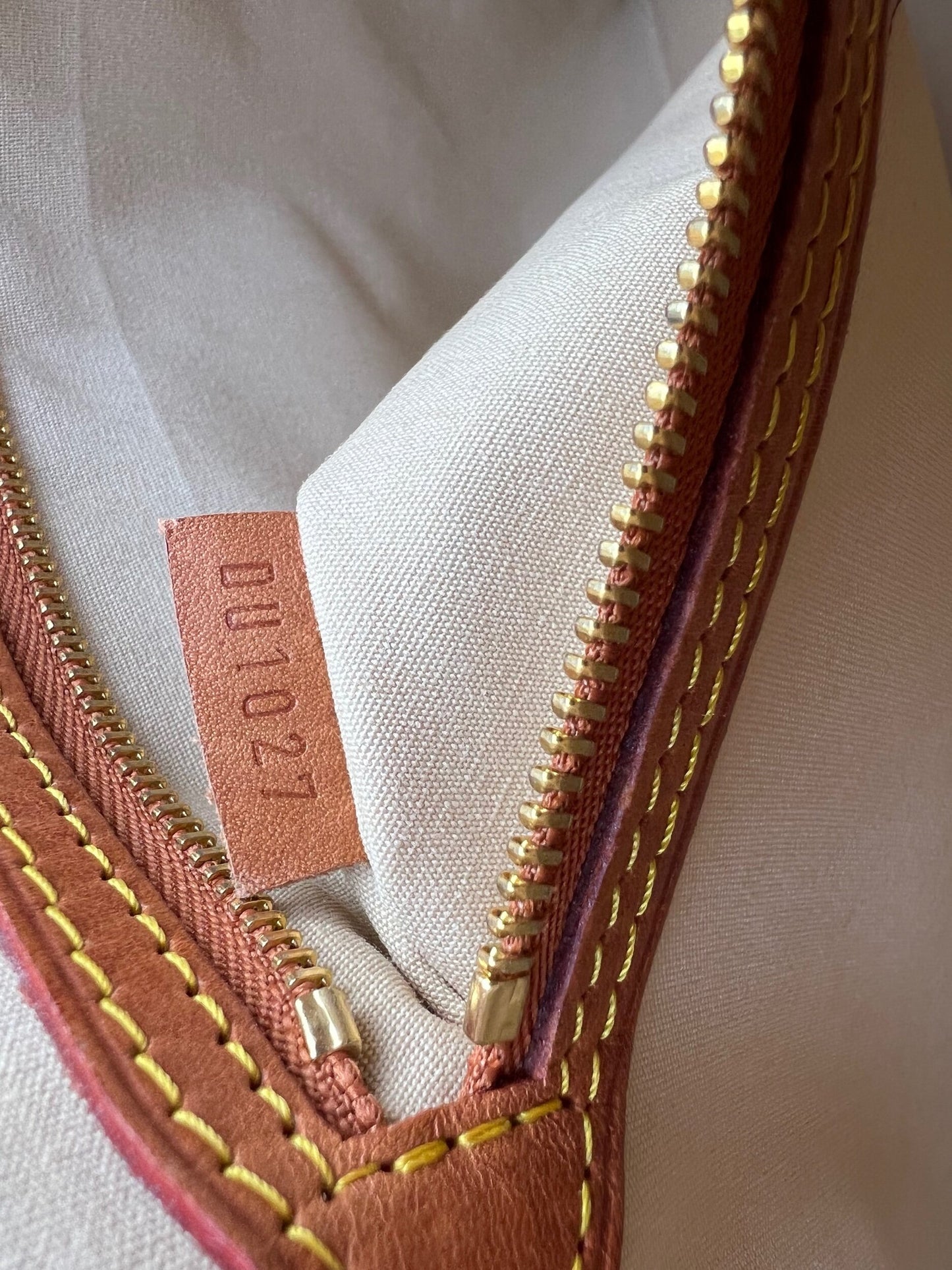 Limited Edition Gold Dentelle Batignolles