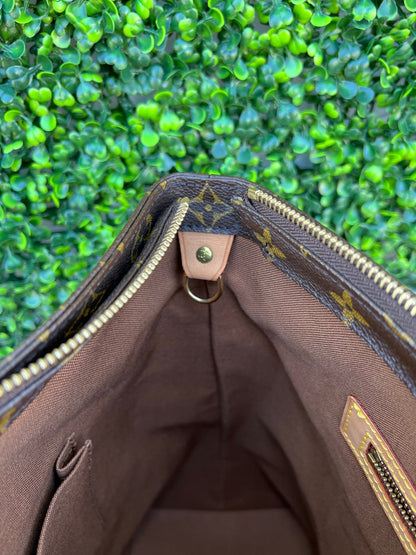 Monogram Canvas Cabas Mezzo Tote