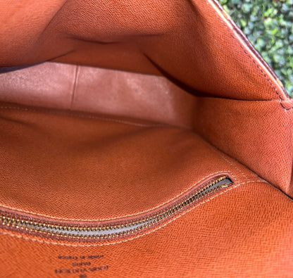 Authentic LV Monogram Saint Cloud GM Crossbody Bag