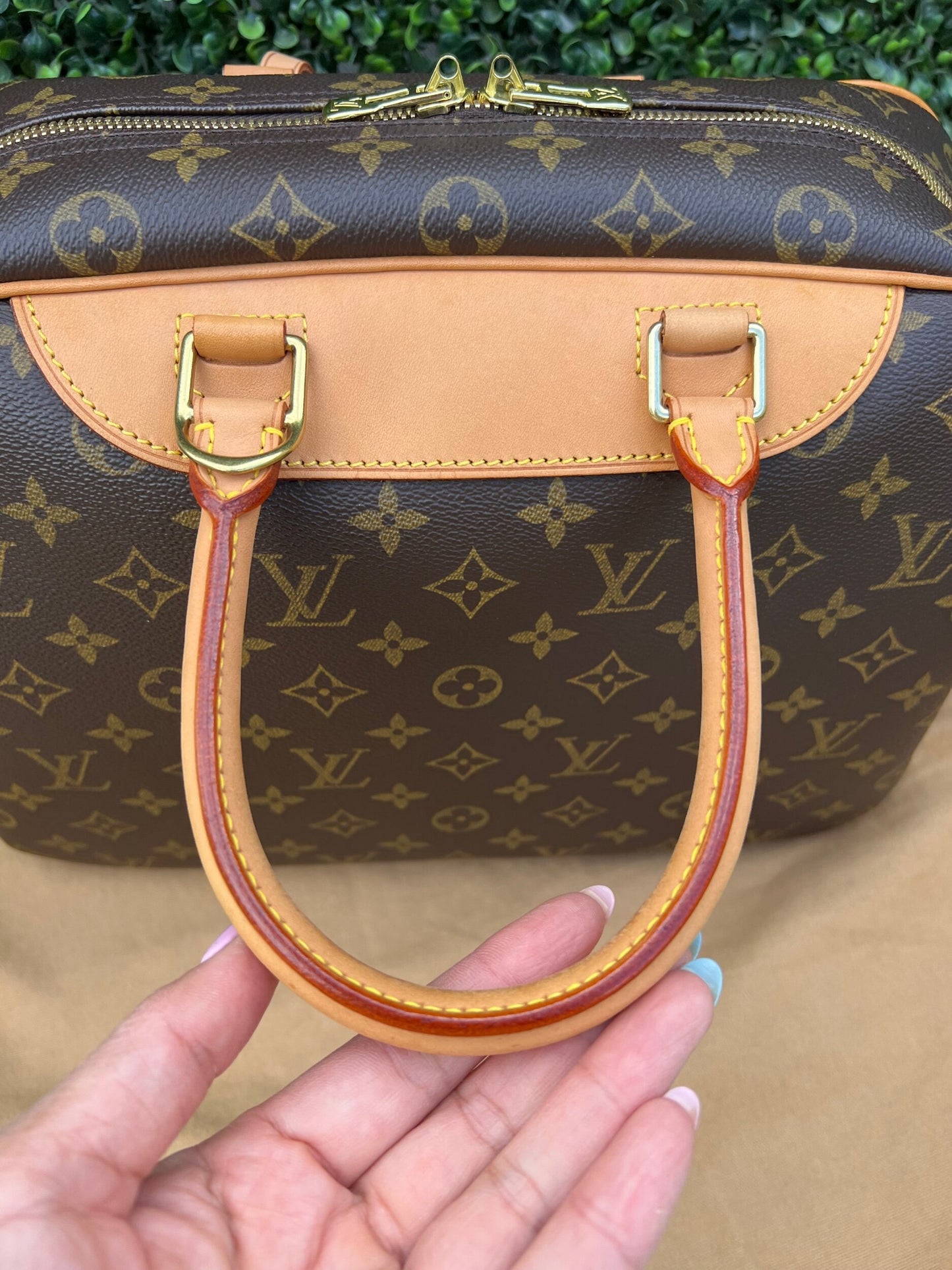 Authentic Preowned Louis Vuitton Deauville Bag