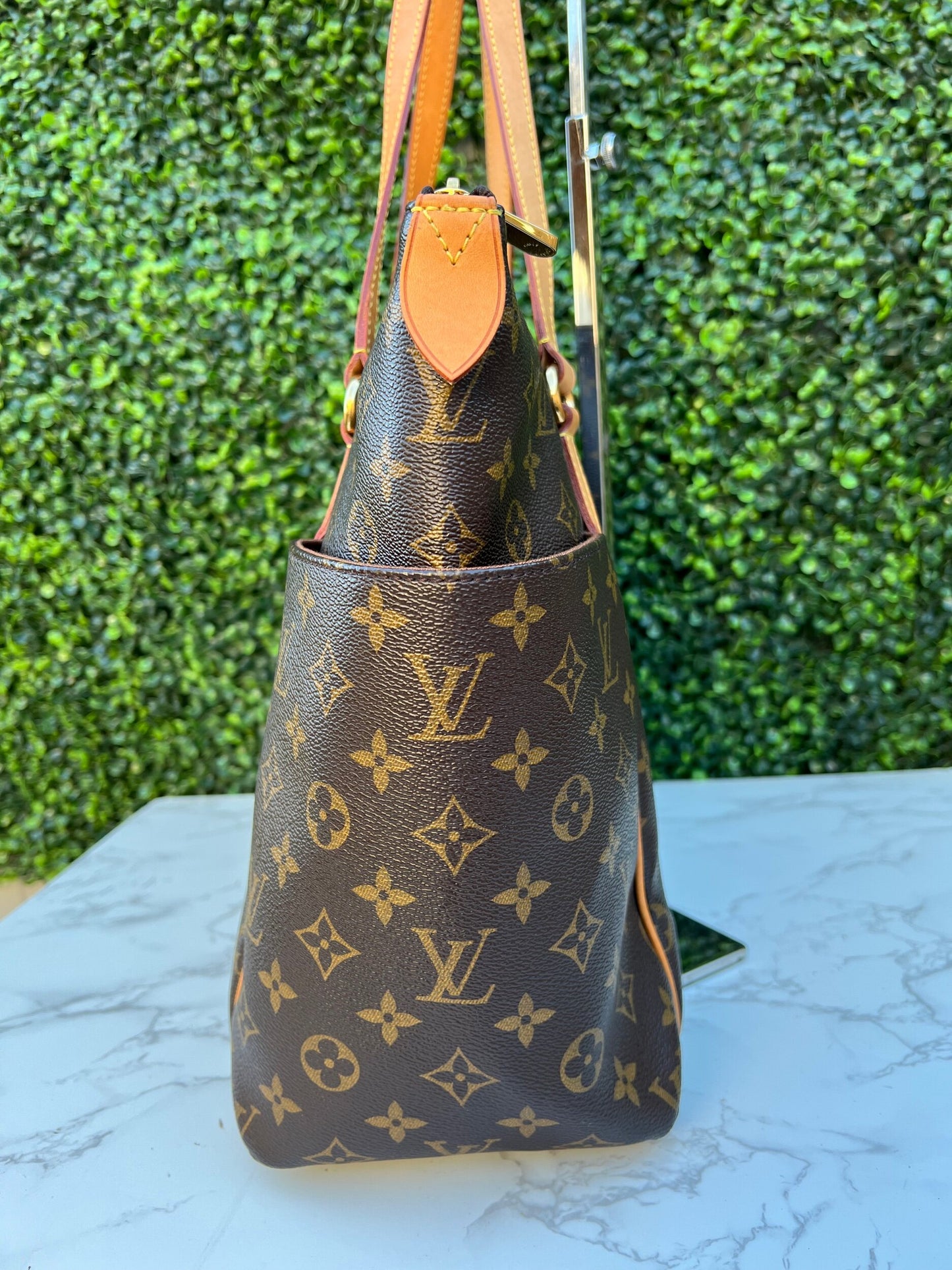 Authentic LV Monogram Totally MM Tote