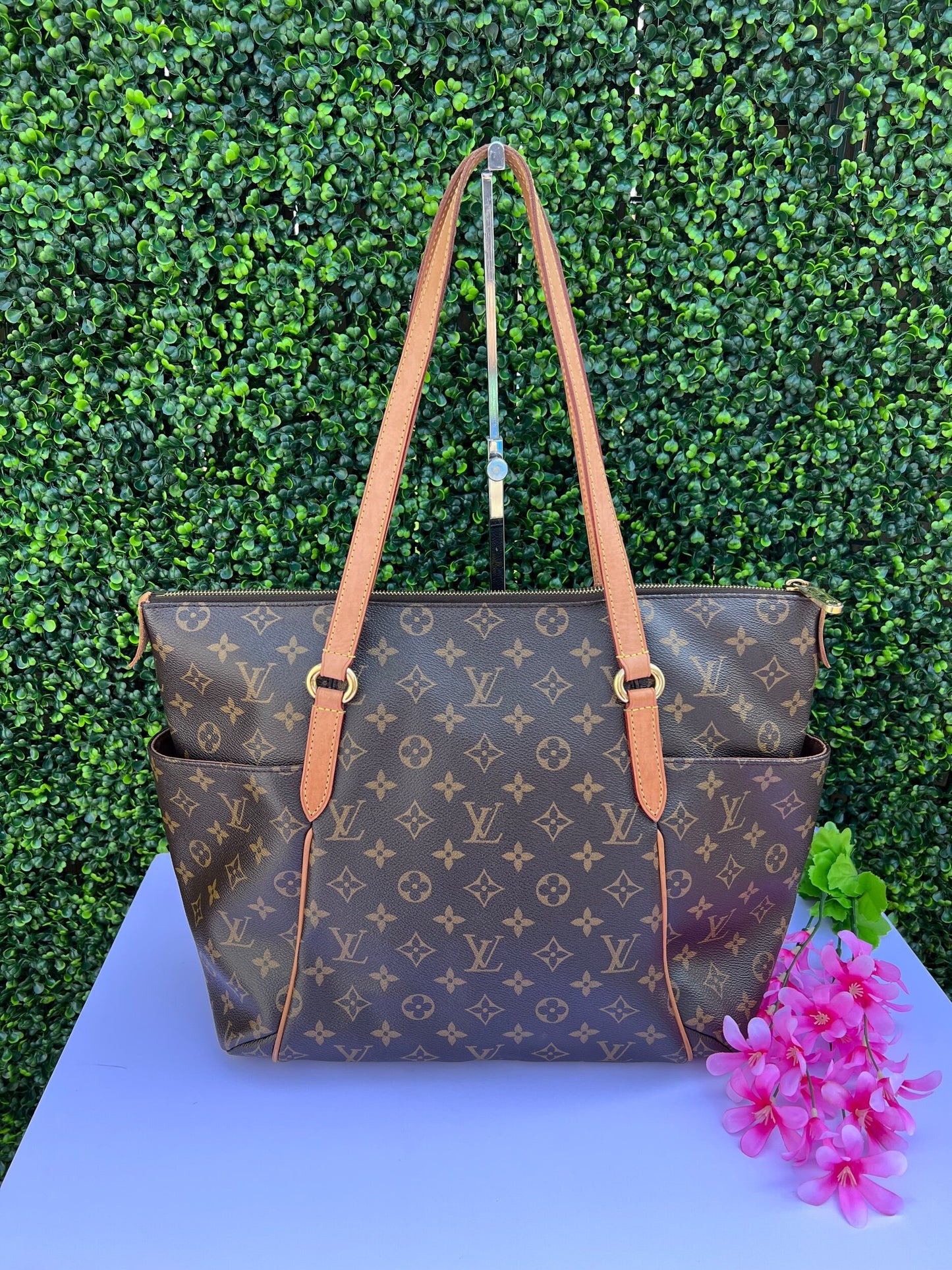 Totally MM Monogram Canvas Tote Bag