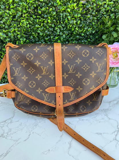 Saumur 30 Messenger Crossbody Bag