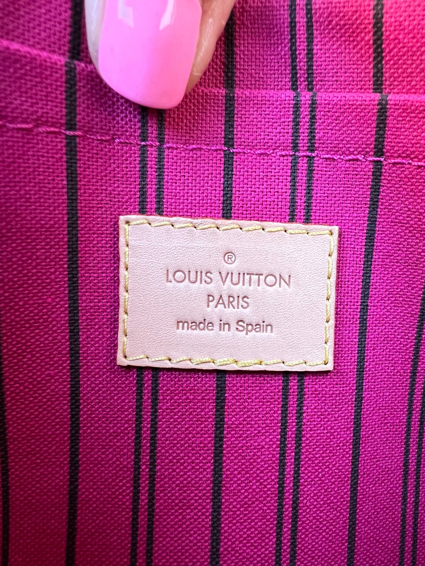 Neverfull MM/GM Pochette/Pouch Monogram in Pivoine