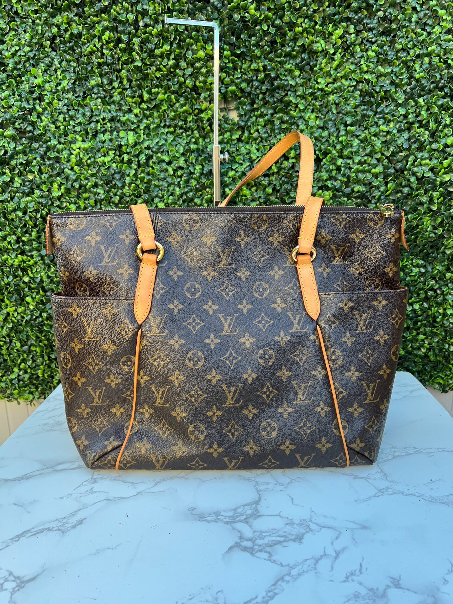Authentic LV Monogram Totally MM Tote