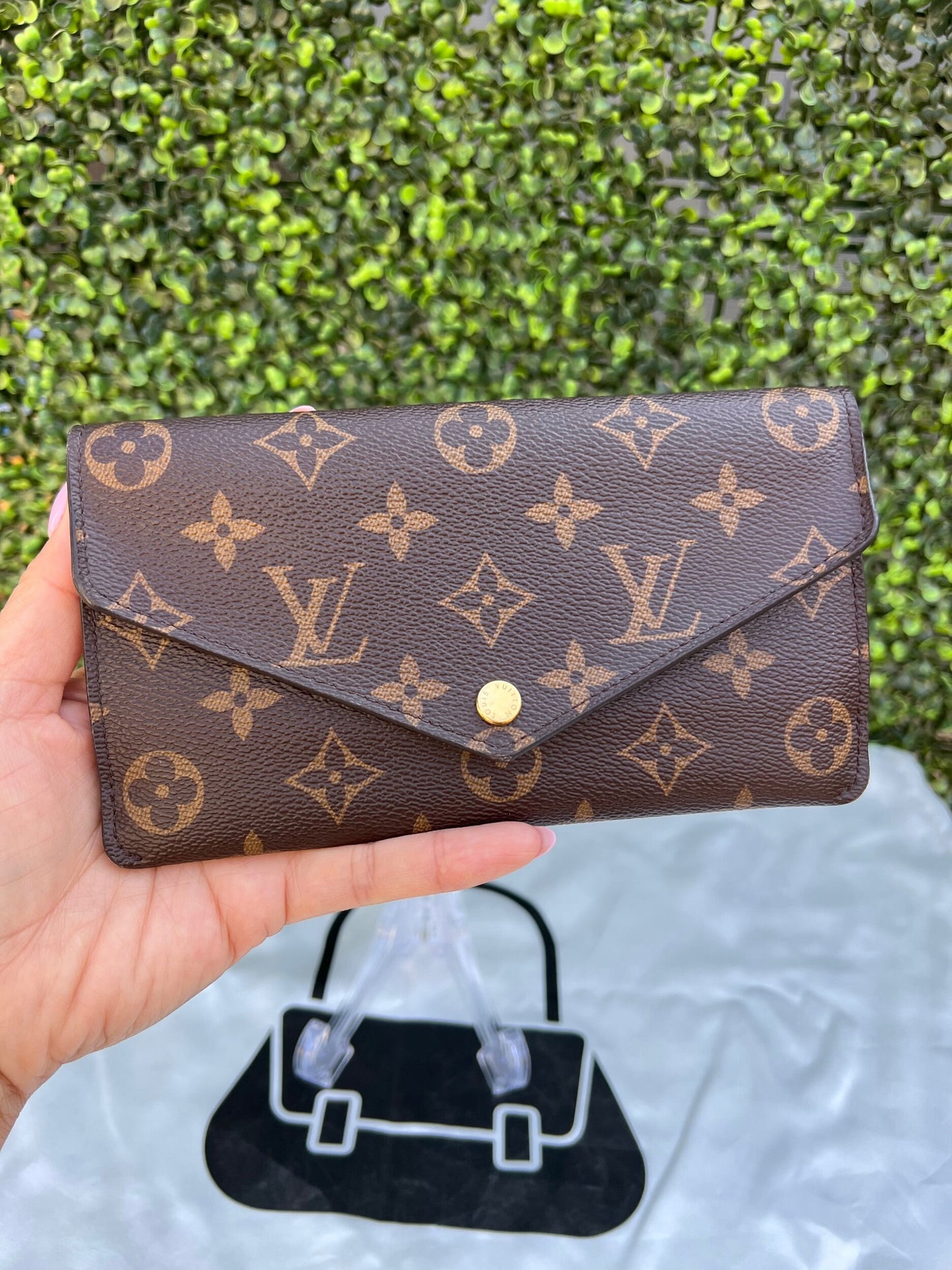 Authentic Preowned Louis Vuitton Jeanne Wallet Monogram Canvas Rose Ballerine with Card Case & Zip Pouch Inserts