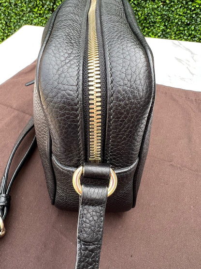 Soho Disco Pebbled Leather Crossbody Bag in Black