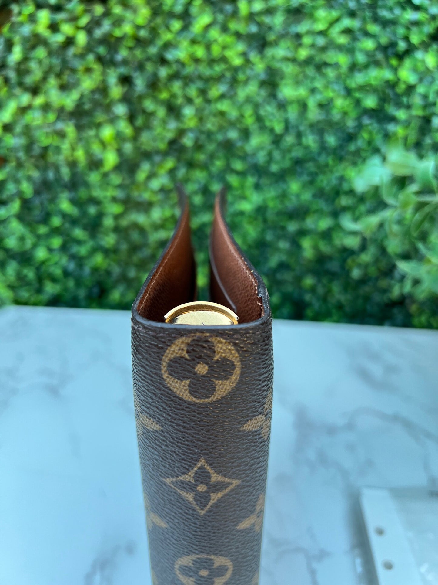 Authentic Preowned  LV Medium Ring Agenda MM