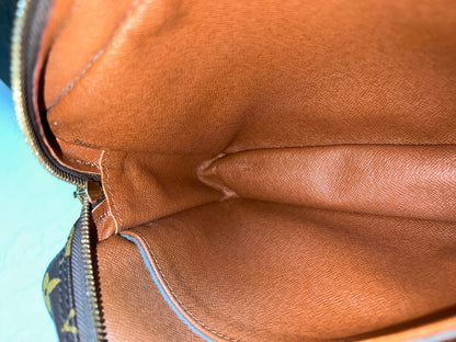 Compiegne 23 Monogram Pochette