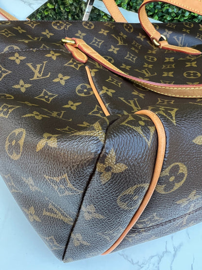 Authentic LV Monogram Totally MM Tote