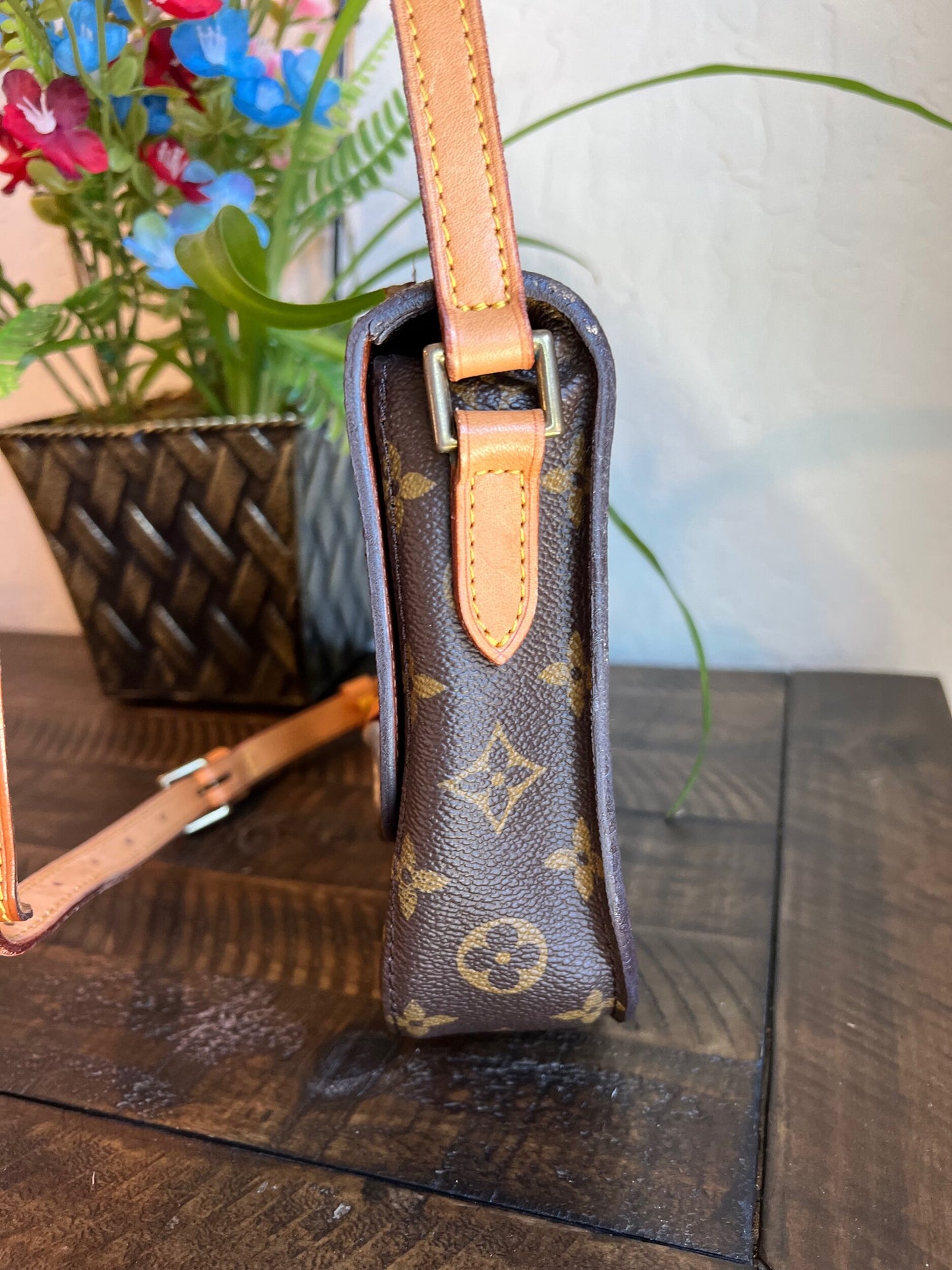 Vintage Saint Cloud MM Crossbody Bag