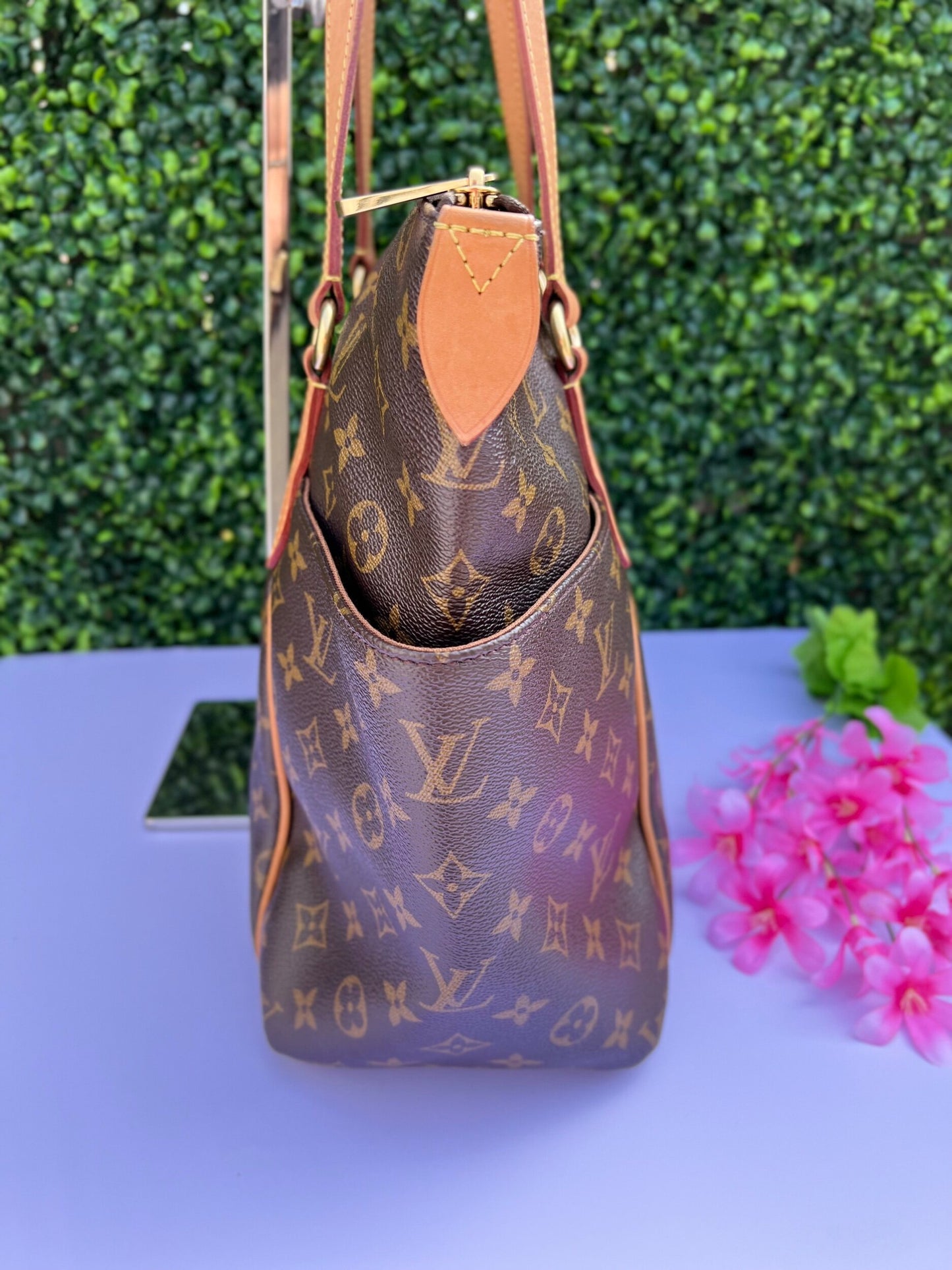 Totally MM Monogram Canvas Tote Bag