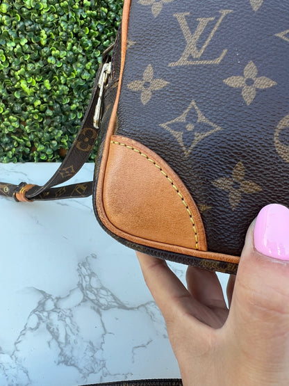 Authentic LV Monogram Amazone Crossbody Bag