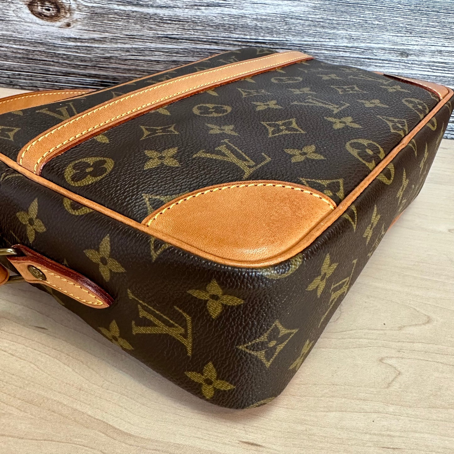 Trocadero 27 Monogram Crossbody Bag
