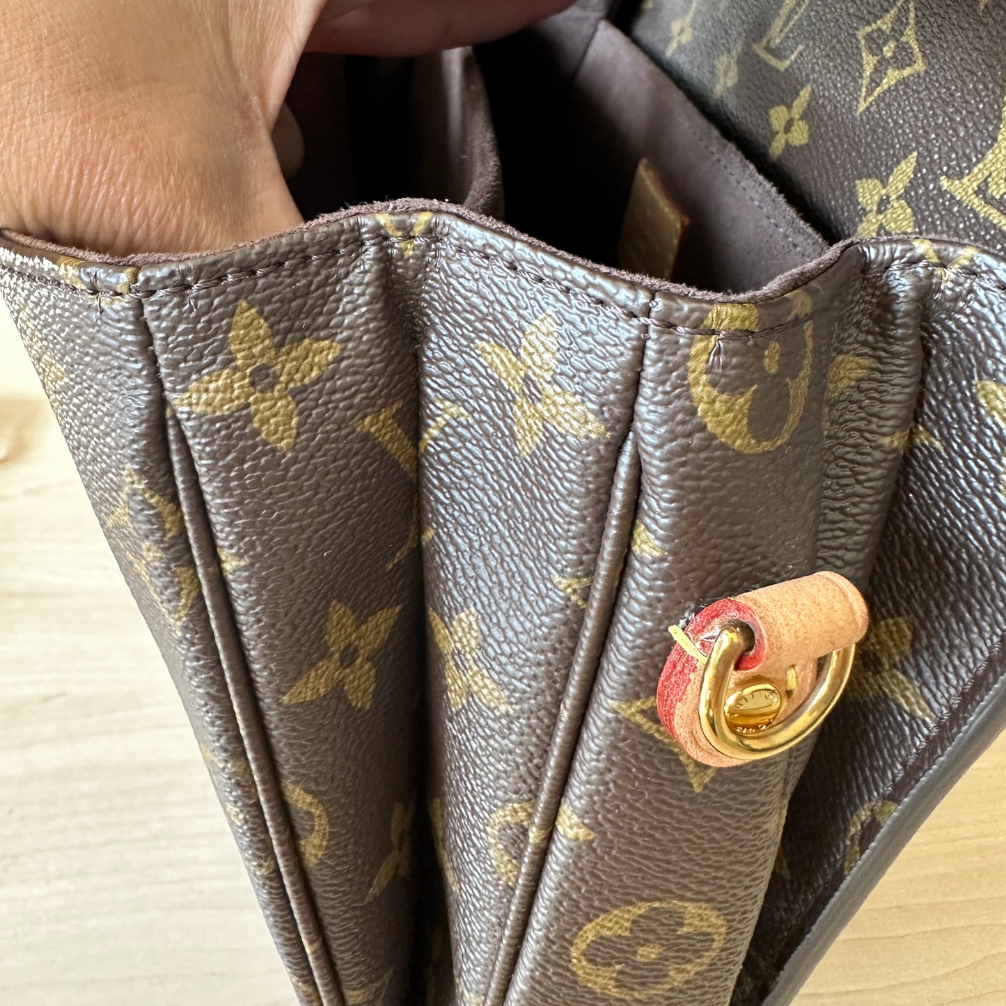 Authentic Preowned Louis Vuitton Pochette Metis