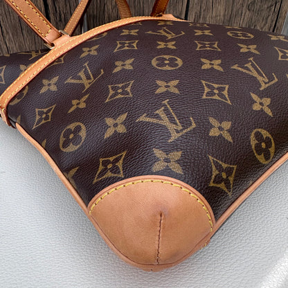 Louis Vuitton Sac Coussin GM Monogram Canvas