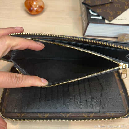 Daily Travel Organizer Wallet Monogram Canvas Noir