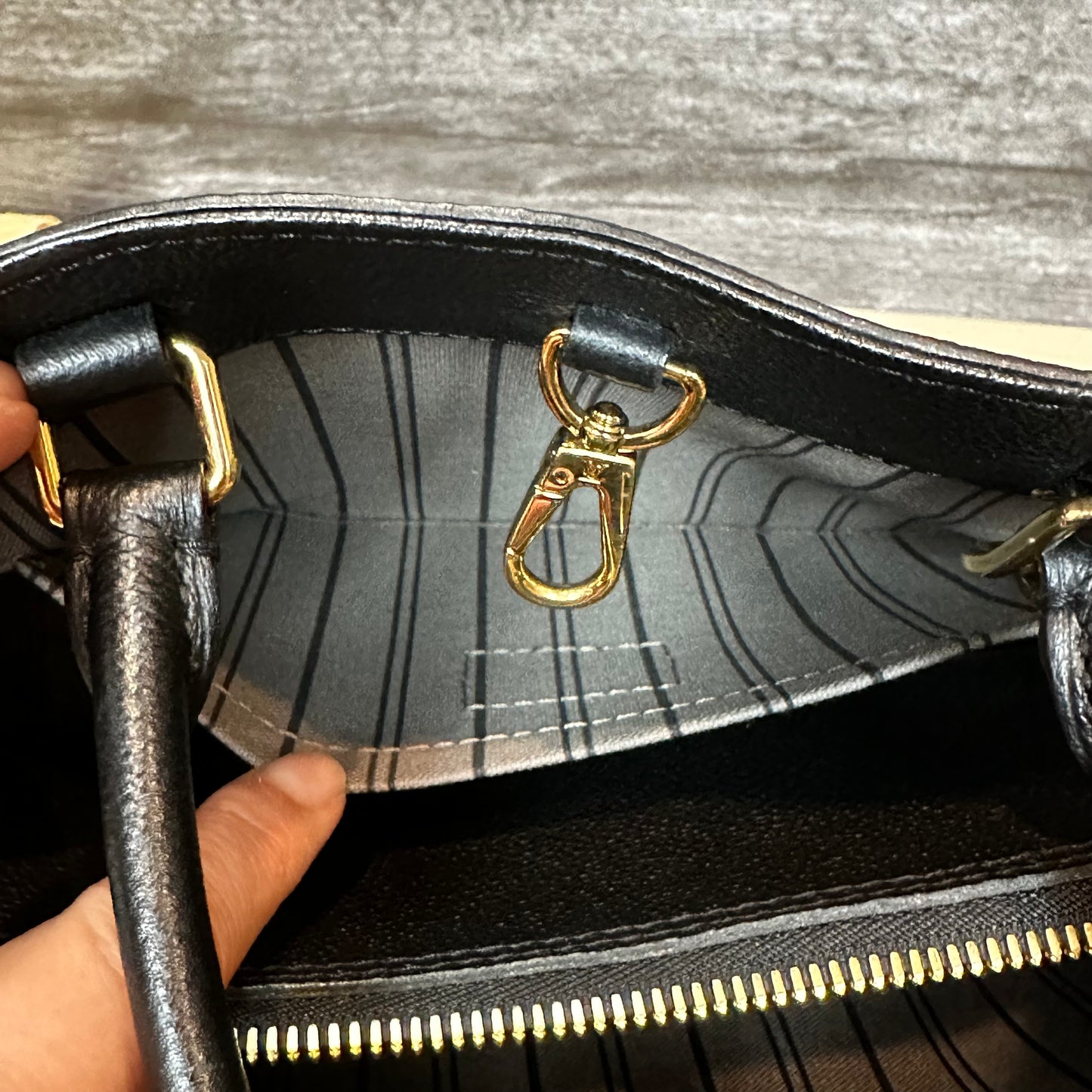 Montaigne BB Black Empreinte Leather