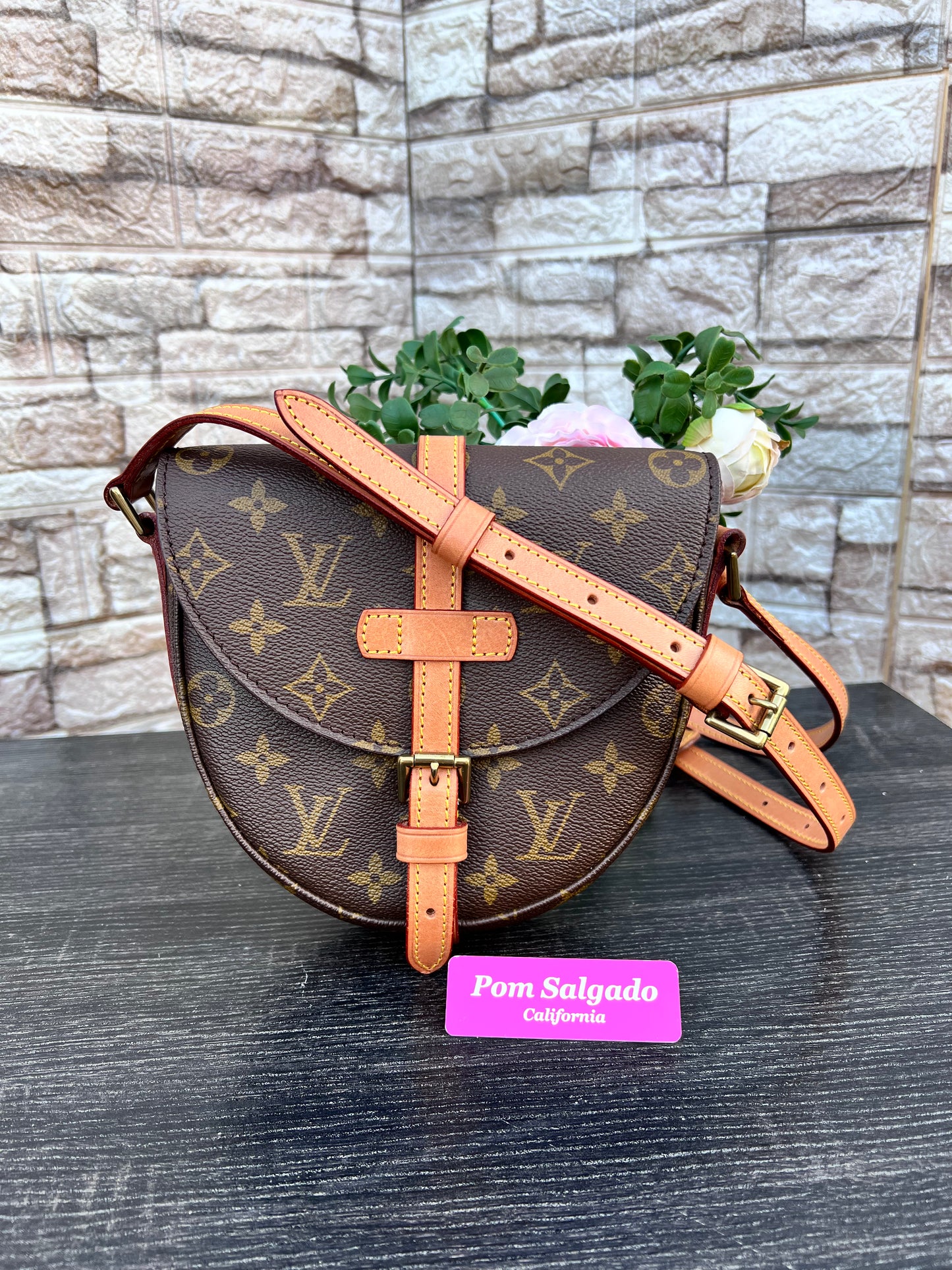 Vintage Chantilly PM Crossbody Bag