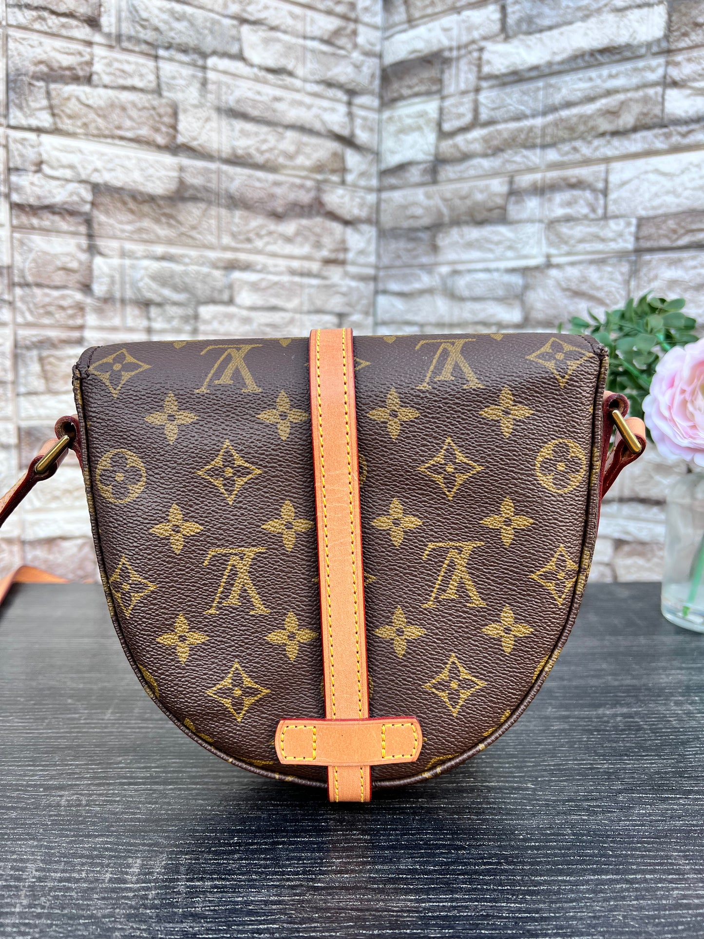 Vintage Chantilly PM Crossbody Bag