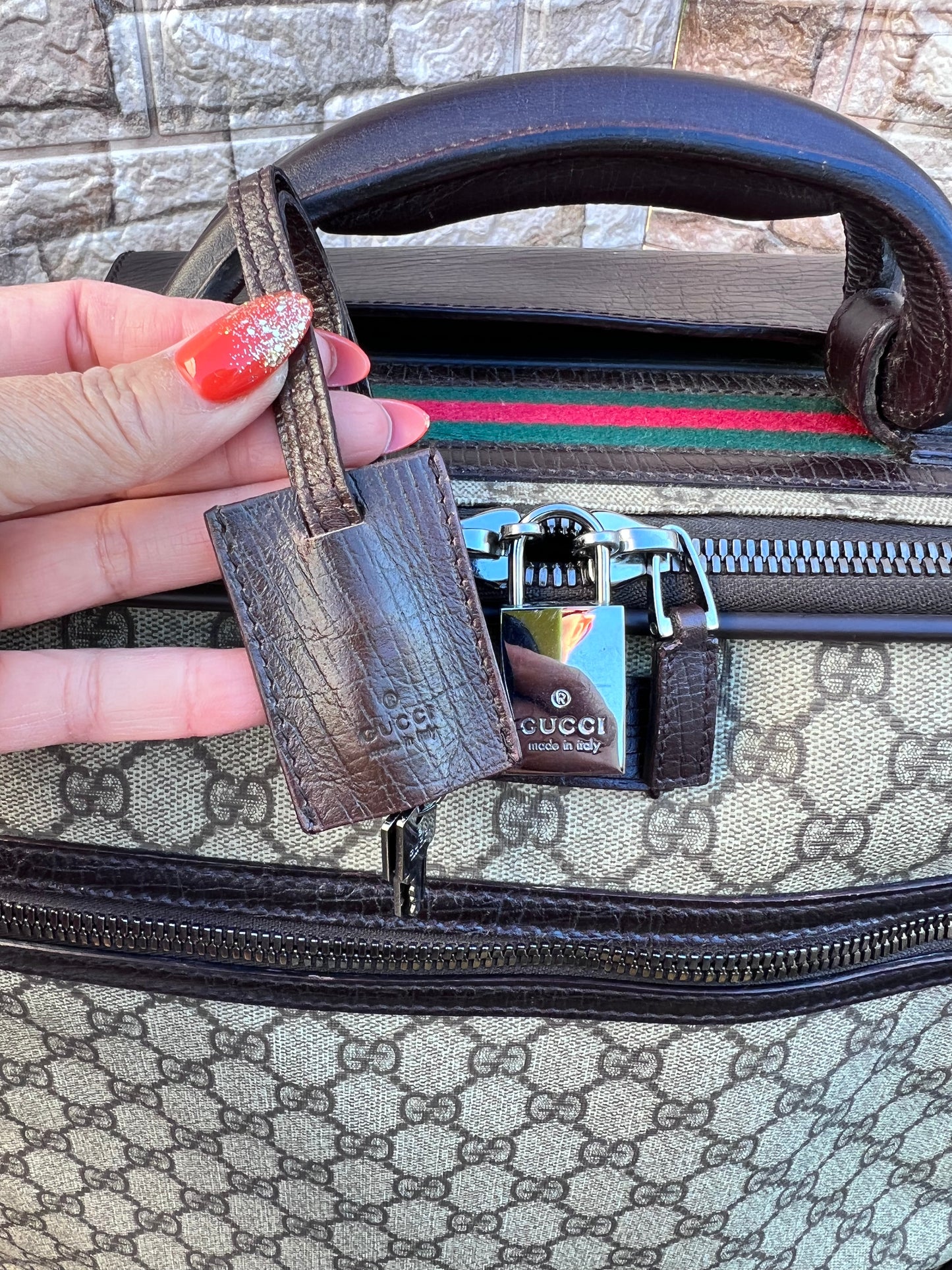 GG Supreme Rolling Suitcase