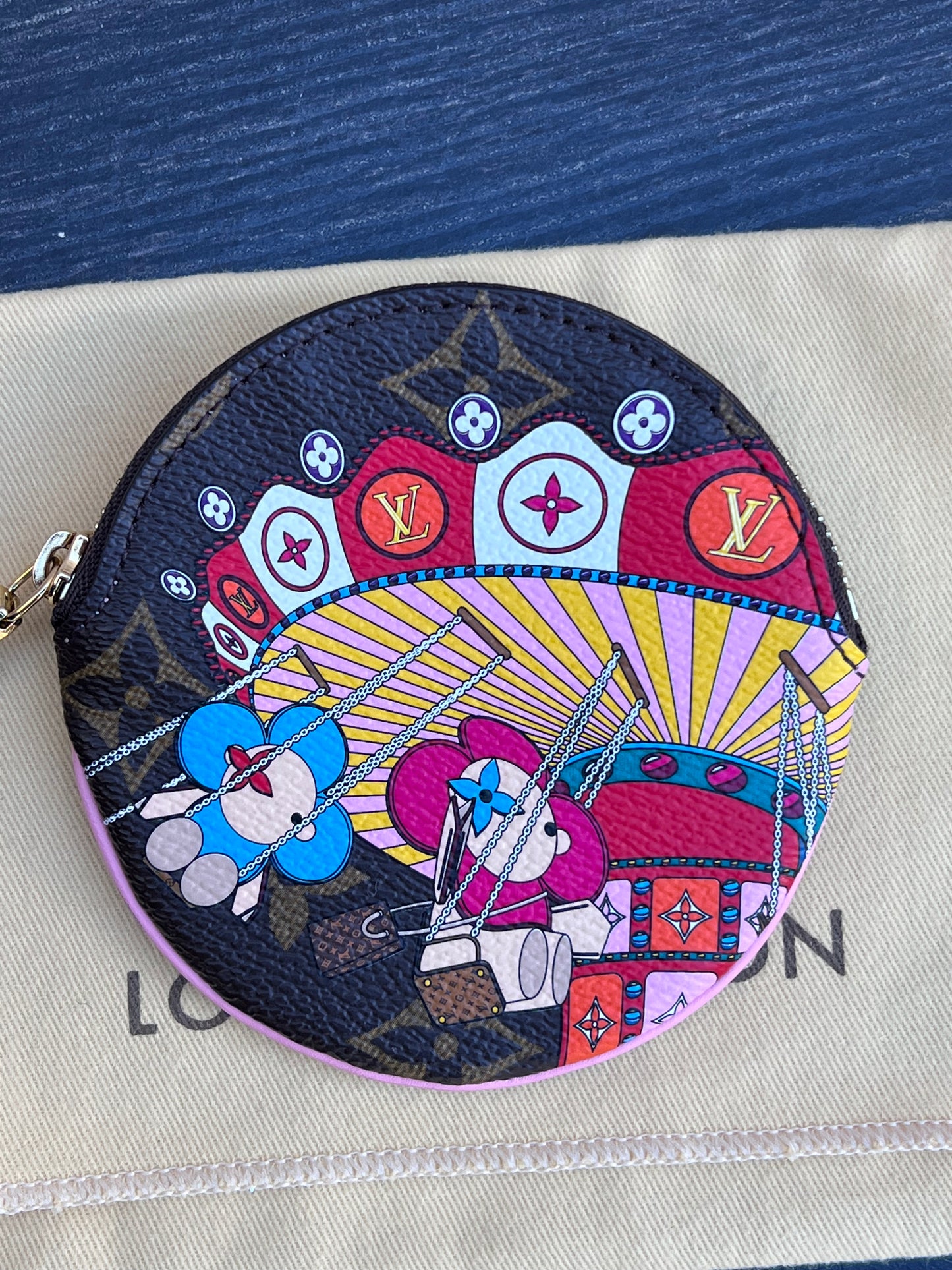 Louis Vuitton Japan Limited Edition Vivienne Christmas Animation Round Coin Purse