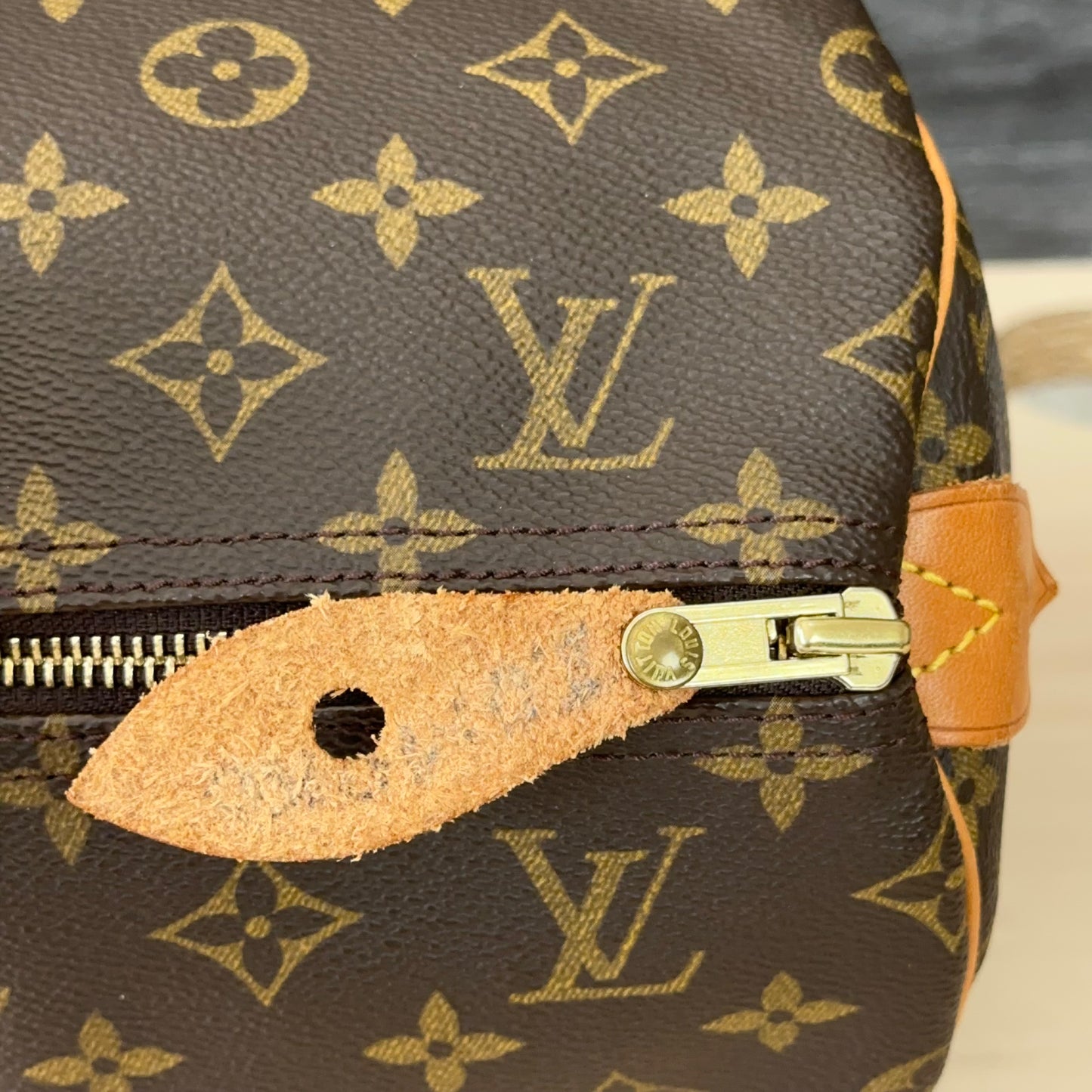 Authentic Louis Vuitton Speedy 40