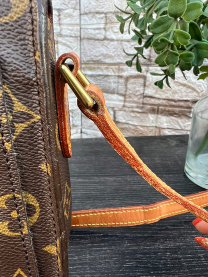 Vintage Saint Cloud MM Crossbody Bag